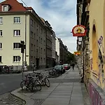 Noy'z In Der Belebten Neustadt * Дрезден