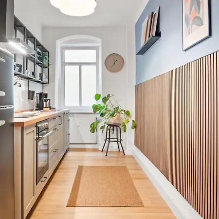 Noy'z In Der Belebten Neustadt * Dresden