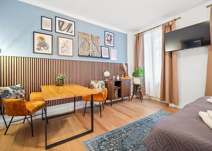 Noy'z In Der Belebten Neustadt Dresden