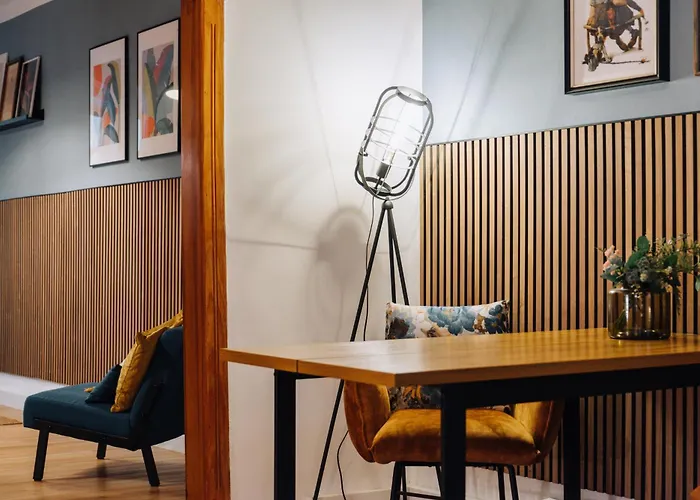 Noy'z In Der Belebten Neustadt * Dresden